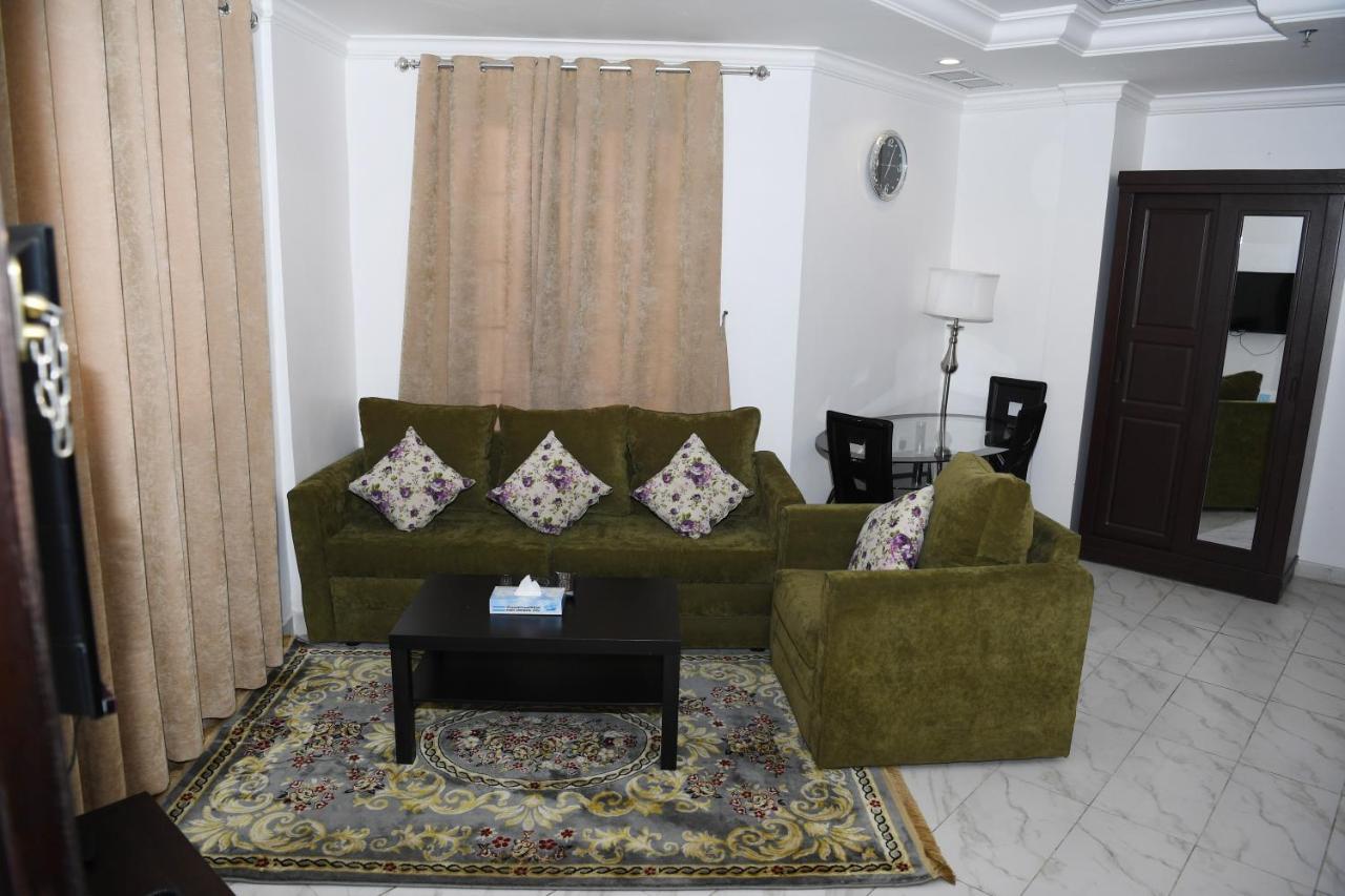 Continental Suite Salmiya Exteriör bild