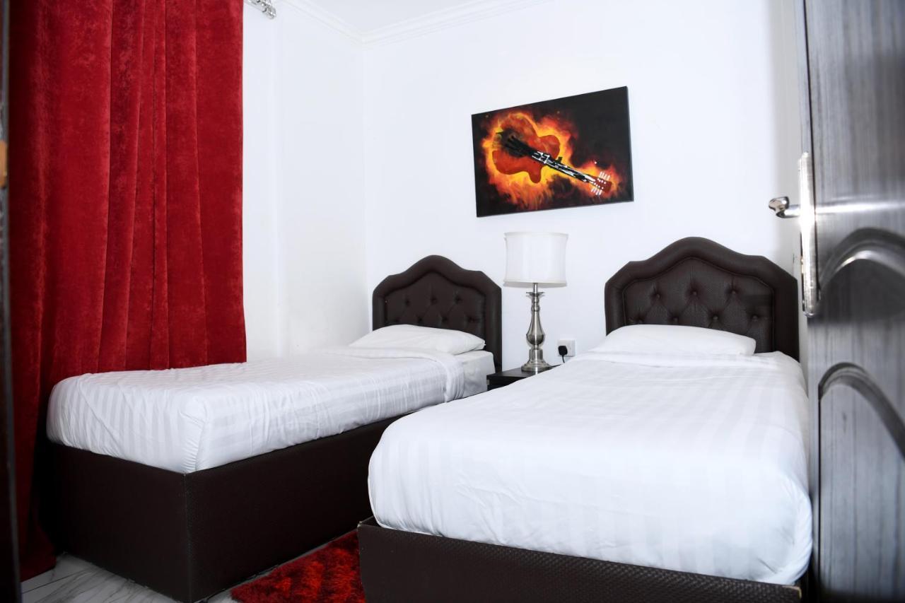 Continental Suite Salmiya Exteriör bild